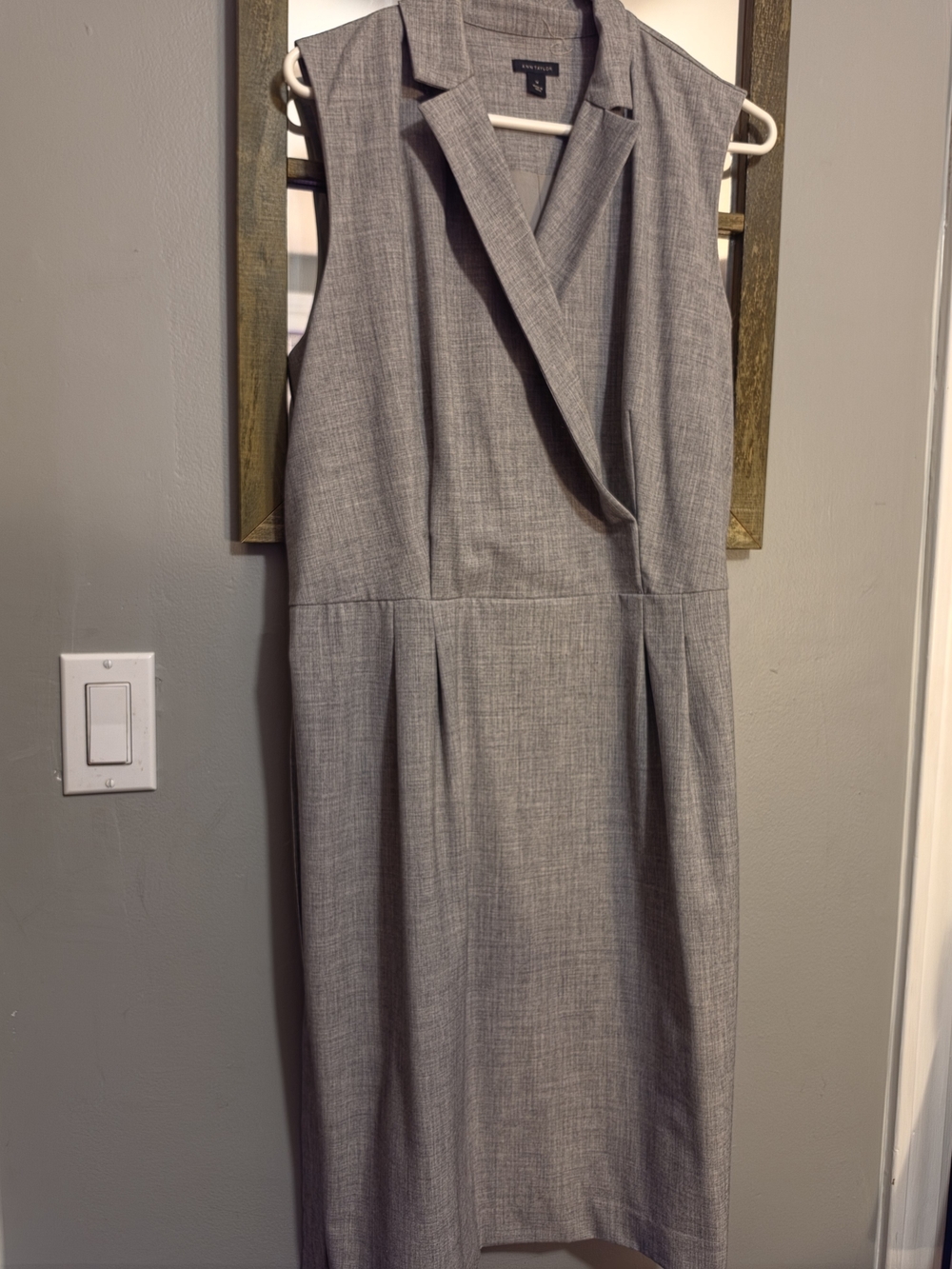 Ann Taylor Sleeveless Gray Sheath Dress with Notch Lapel